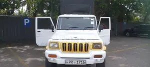 Mahindra Bolero maxi truck 2011