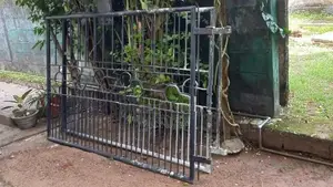 Steel Gate - Black
