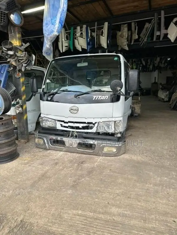 Mazda Titan Lorry cabin