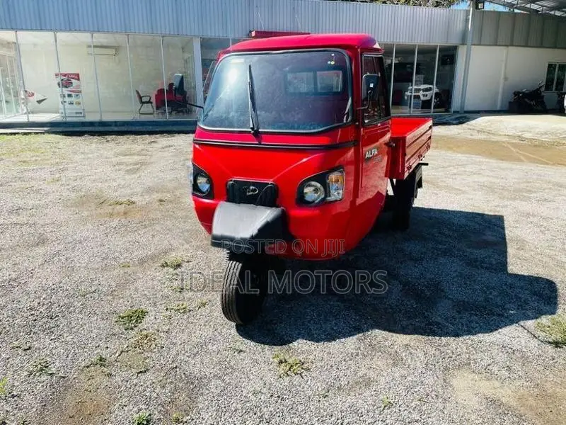 Mahindra Alfa Load Career 2026