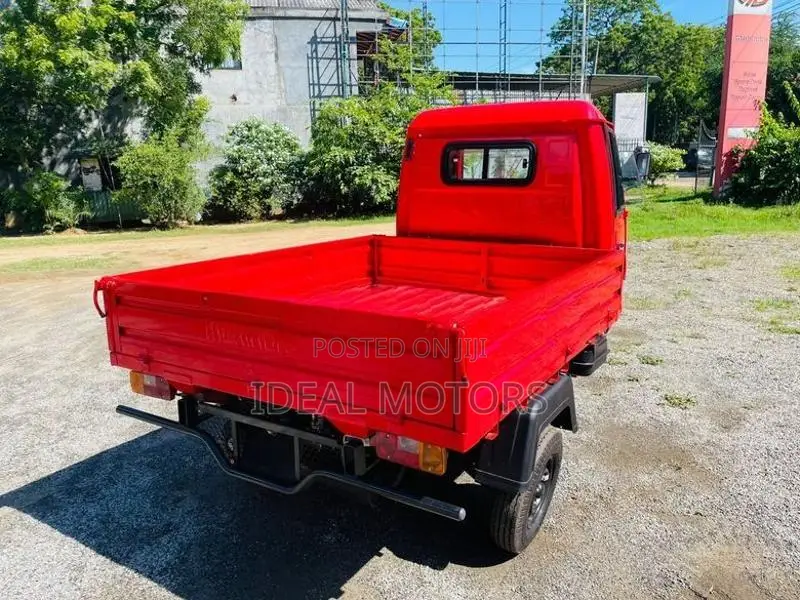Mahindra Alfa Load Career 2026