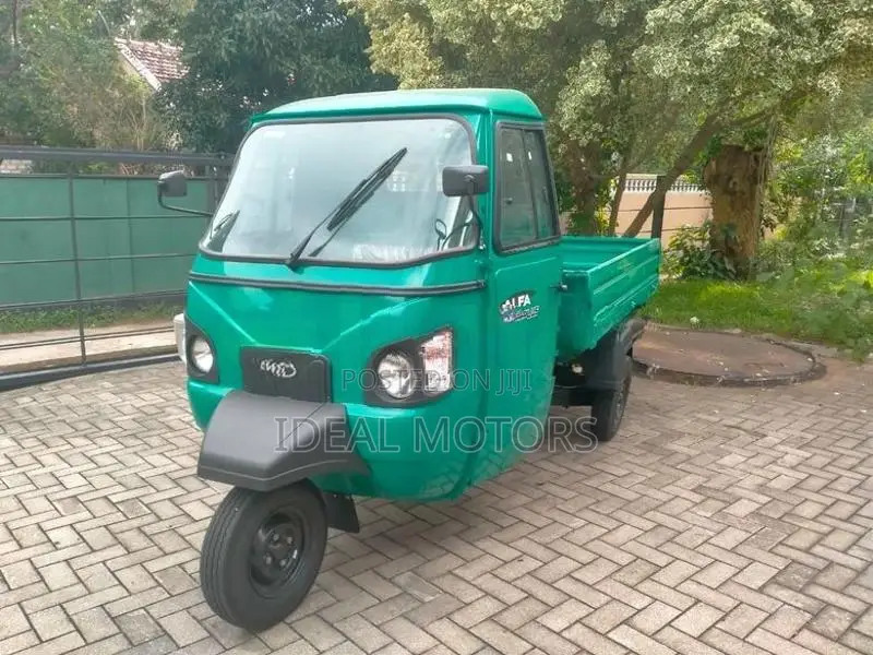 Mahindra Alfa Load Career 2026