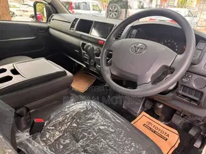 Toyota Hiace KDH 223 2026