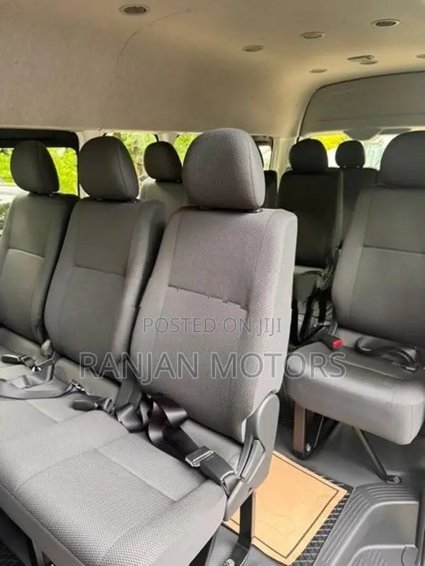 Toyota Hiace KDH 223 2026