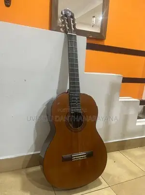 Yamaha C40 Guitar
