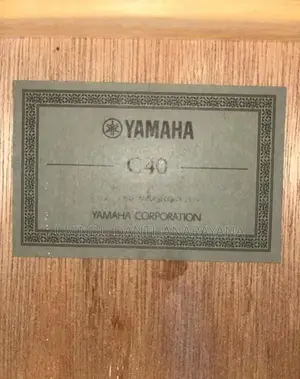 Yamaha C40 Guitar