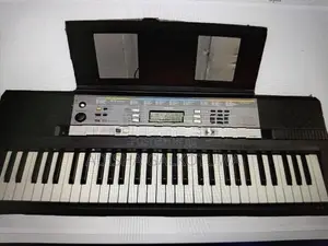 Yamaha YPT - 240 Keyboard ( Japan)