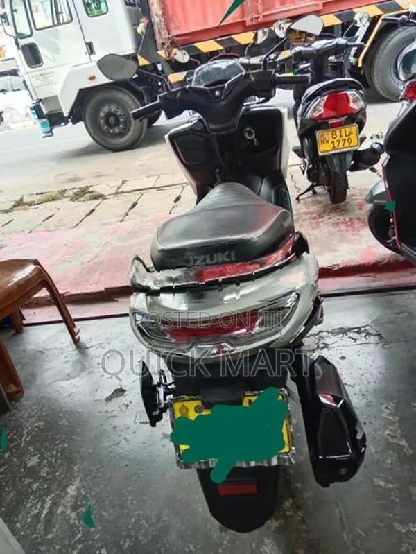 Suzuki Burgman 2020