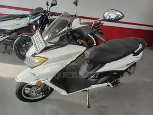 Suzuki Burgman 2020
