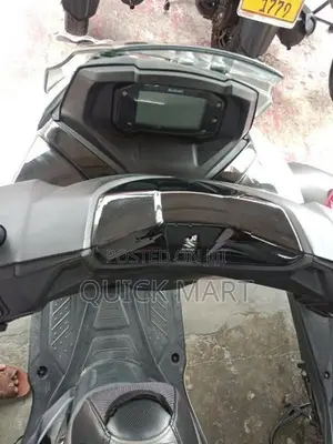 Suzuki Burgman 2020