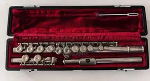 YAMAHA YFL-211 Concert Flute-Japan