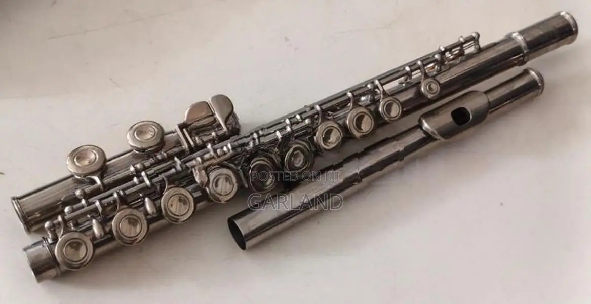 YAMAHA YFL-211 Concert Flute-Japan