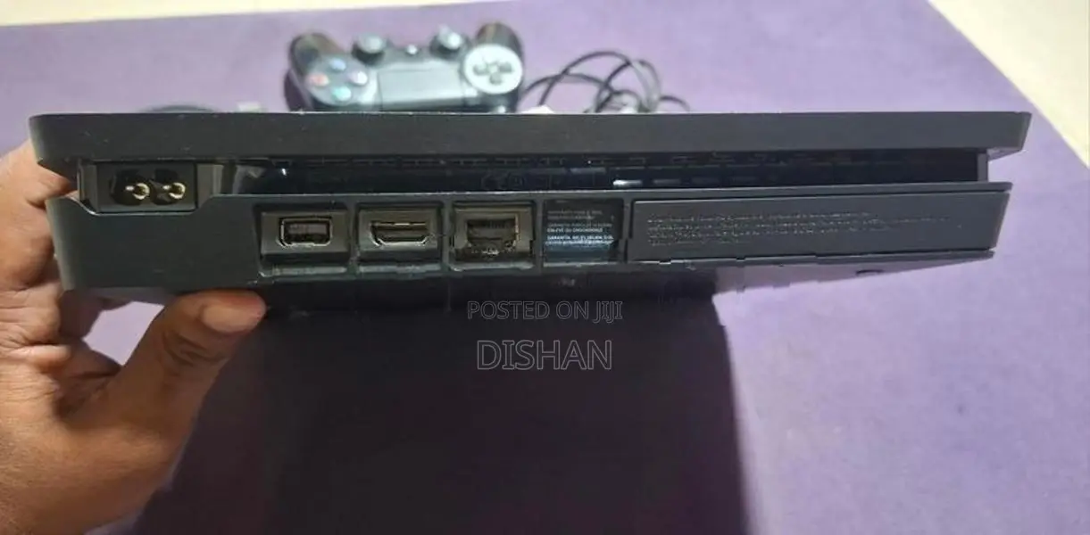 PS4 Slim 1TB Latest model