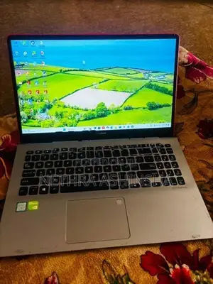 Asus VivoBook Laptop