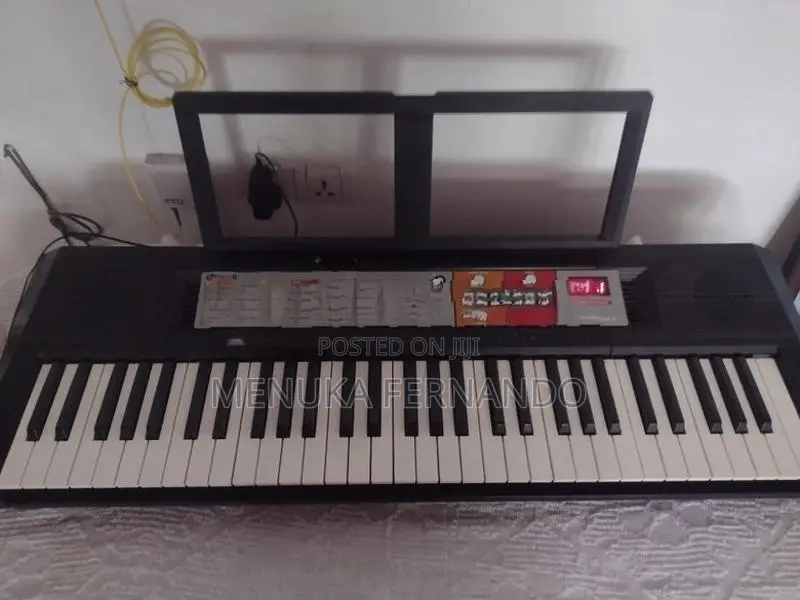 Yamaha PSR F50