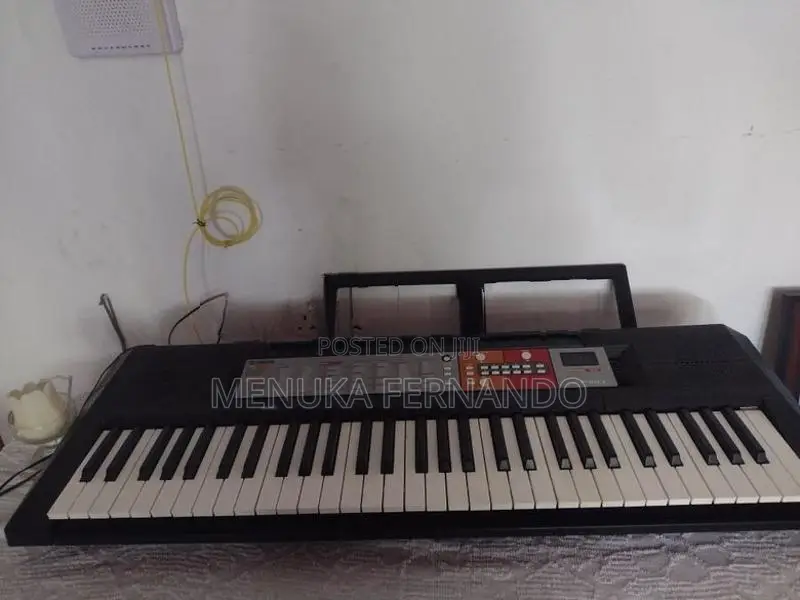 Yamaha PSR F50