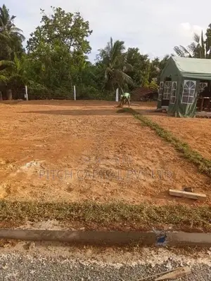 කළුතර නගරයෙන් සියලු නාගරික පහසුකම් සහිත වටිනා බිම් කොටස්.