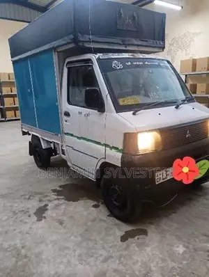 Mitsubishi Mini Cab 2003