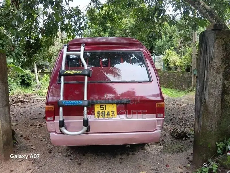 Mitsubishi Delica 1985