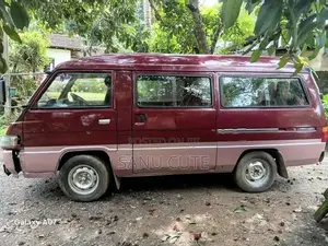 Mitsubishi Delica 1985