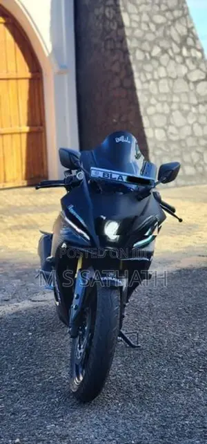 Yamaha R15 V4 2026