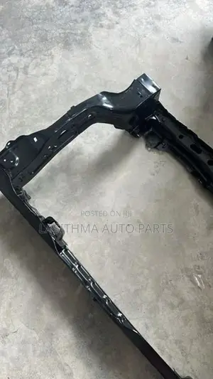 Grace Nose Cut Panel