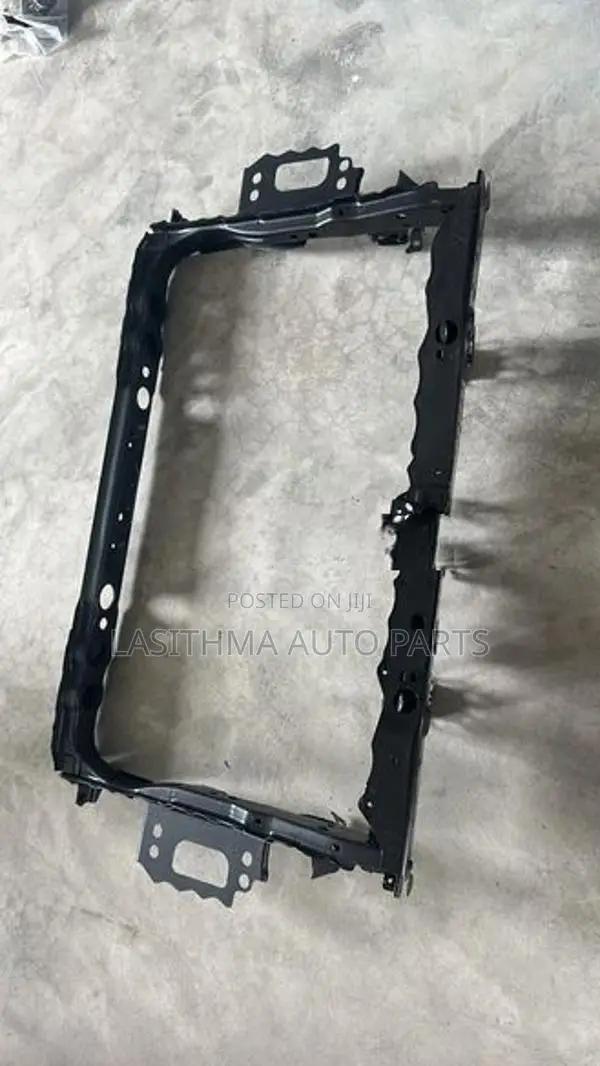 Prius 30 Nose Cut Panel