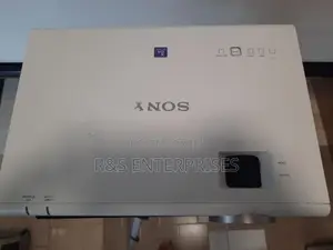 Sony Vpl Ex 235 Daylight Projector