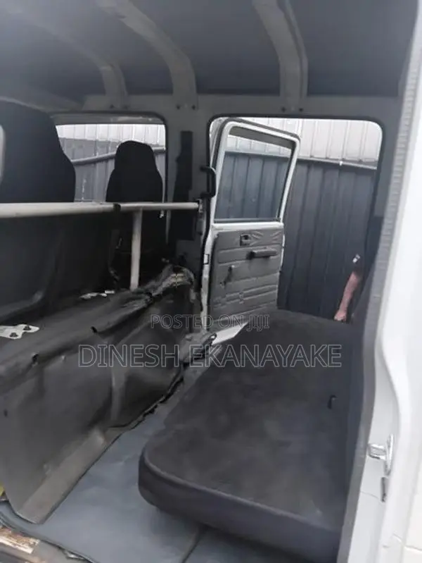 Isuzu Crew Cab 2001