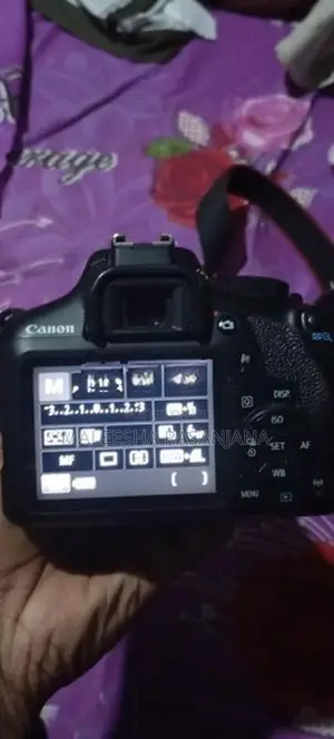 Canon 1500 D