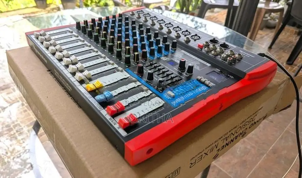 Rowestar 8 Channel Mixer with Bluetooth/24 Bit Fx