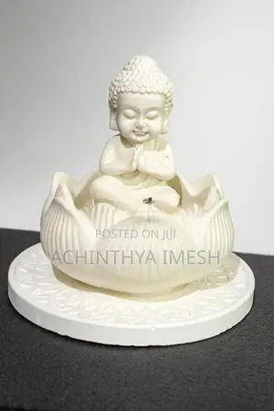 Mini Buddha On Lotus Flower Meditation Statue