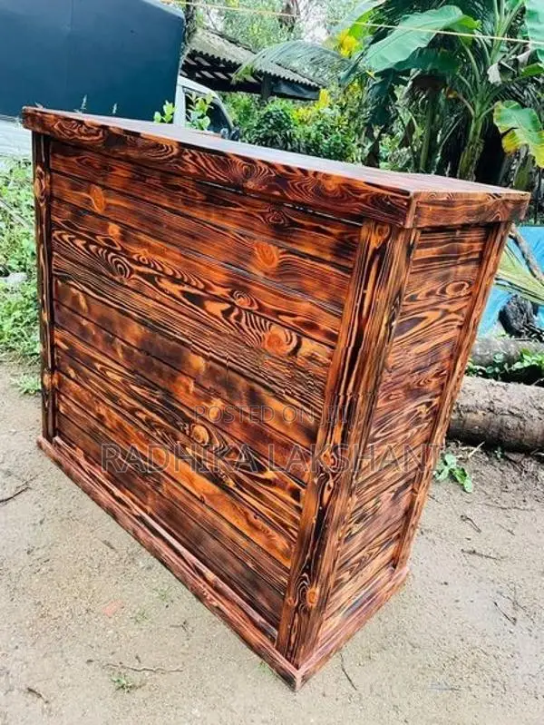 ෆයිනස් ලී Cashier Table