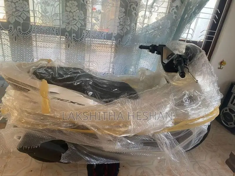 Honda PCX160 2025