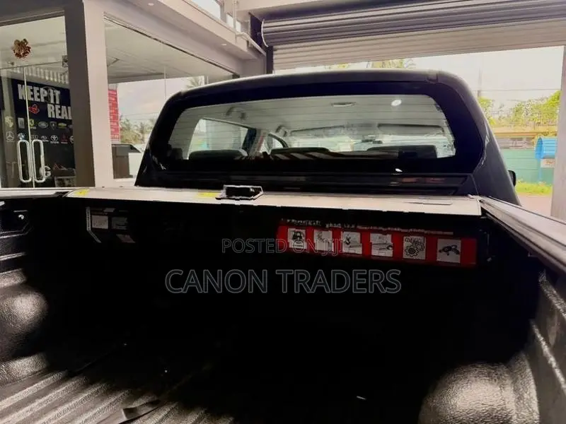 JMC Hamer Manual Roll Shutter