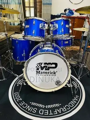 Maverick Acoustic Drum Set
