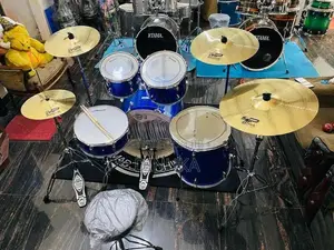 Maverick Acoustic Drum Set