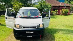 Mitsubishi Delica Spacegear 1994