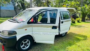 Mitsubishi Delica Spacegear 1994