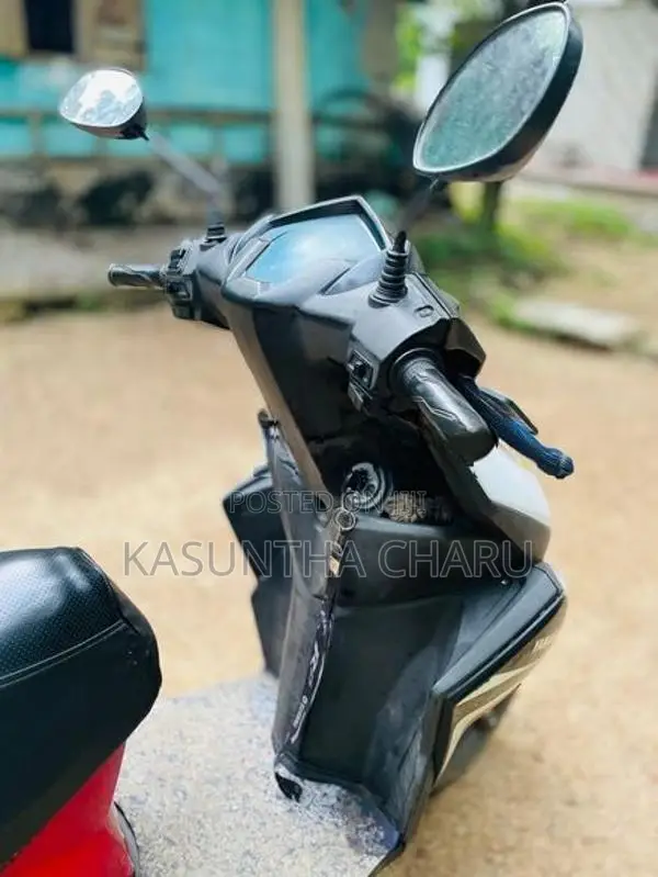 Yamaha RayZR 2017