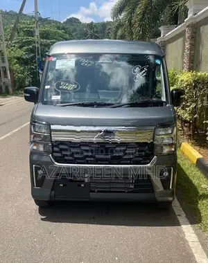 Suzuki Every Wagon DA18W 2026