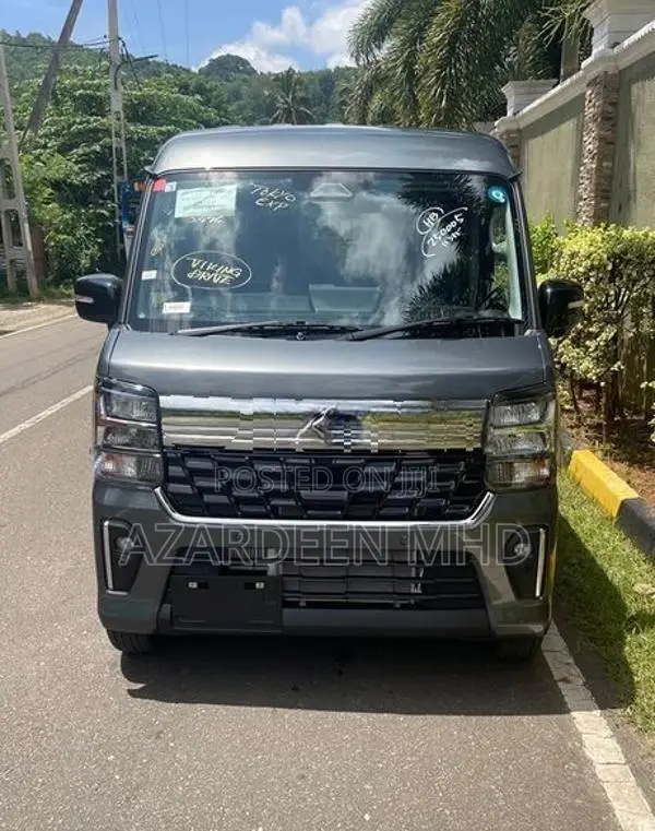 Suzuki Every Wagon DA18W 2026