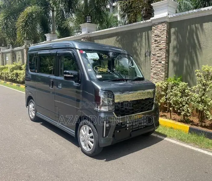 Suzuki Every Wagon DA18W 2026
