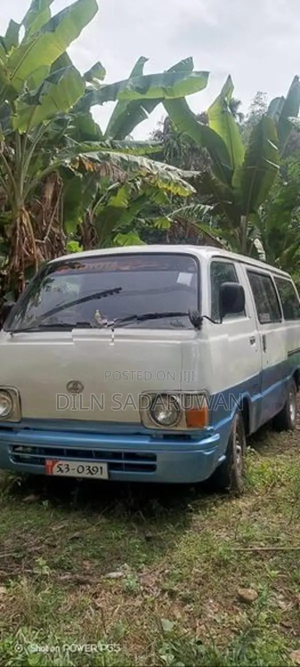 Toyota LH30 1993