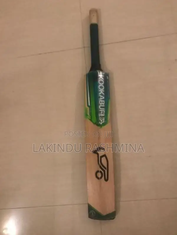 Kookaburra Kahuna Cricket Bat