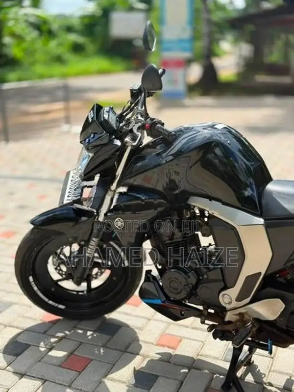 Yamaha FZs V2 Black 2018