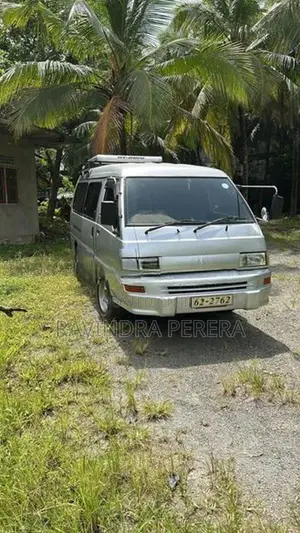 Mitsubishi L300 1995
