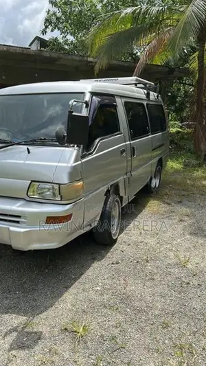 Mitsubishi L300 1995