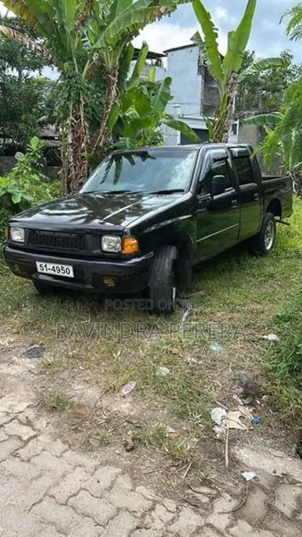 Isuzu 1990