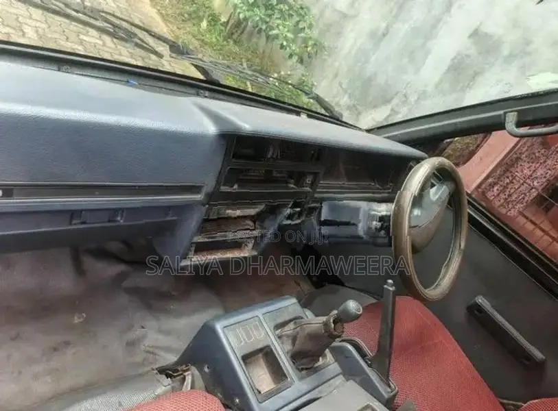 Nissan Largo 1991